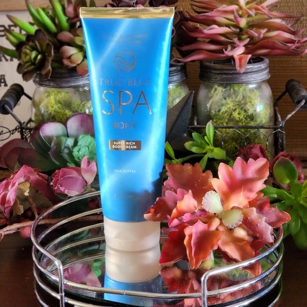 Bath & Body Works True Blue Spa Deluxe Men's Bundle - Picture 2 of 11